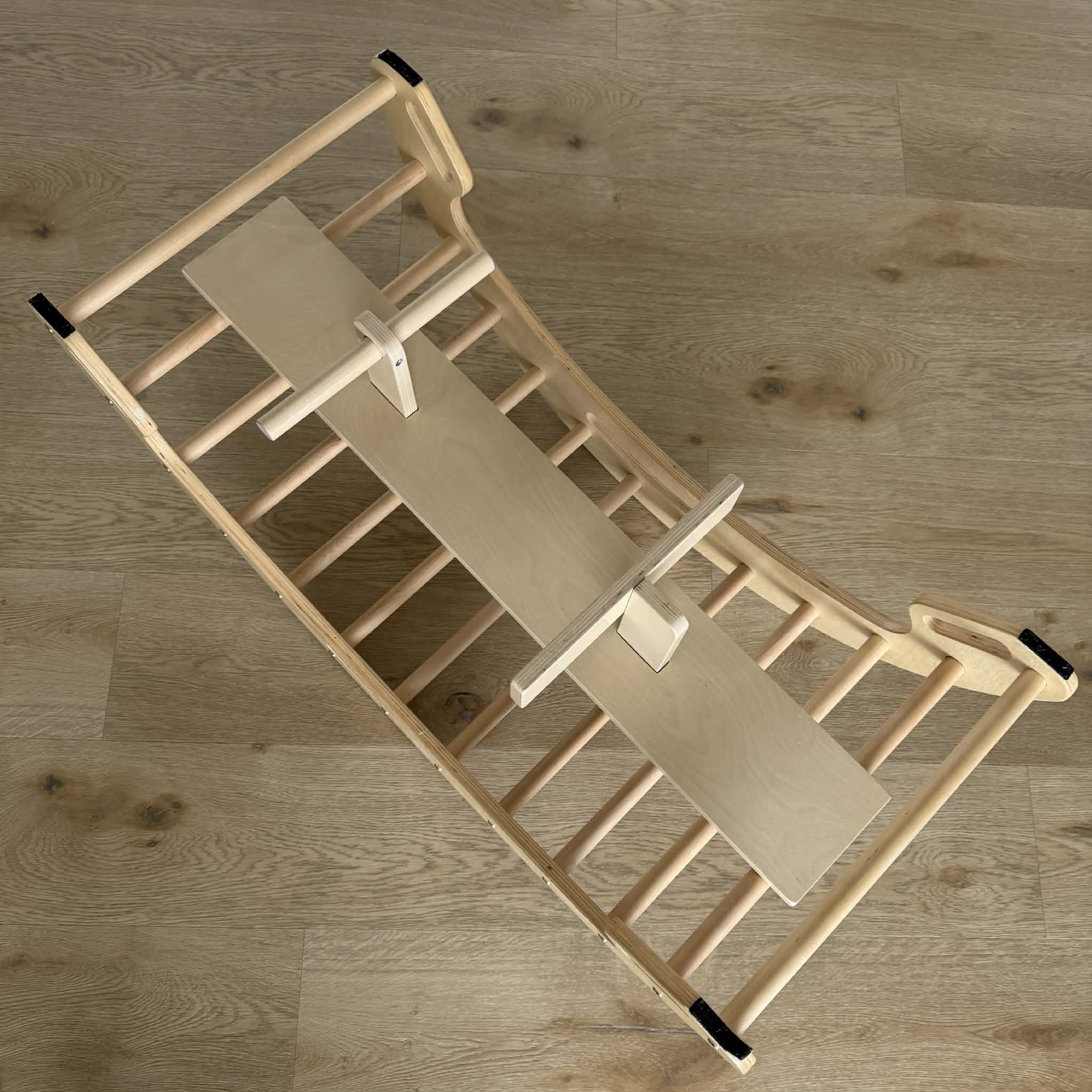 Gyngehest til Luna Klatrebue