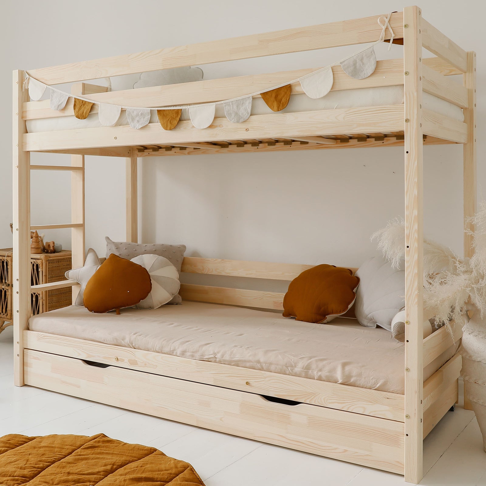 Basic Plus køjeseng m. skuffe