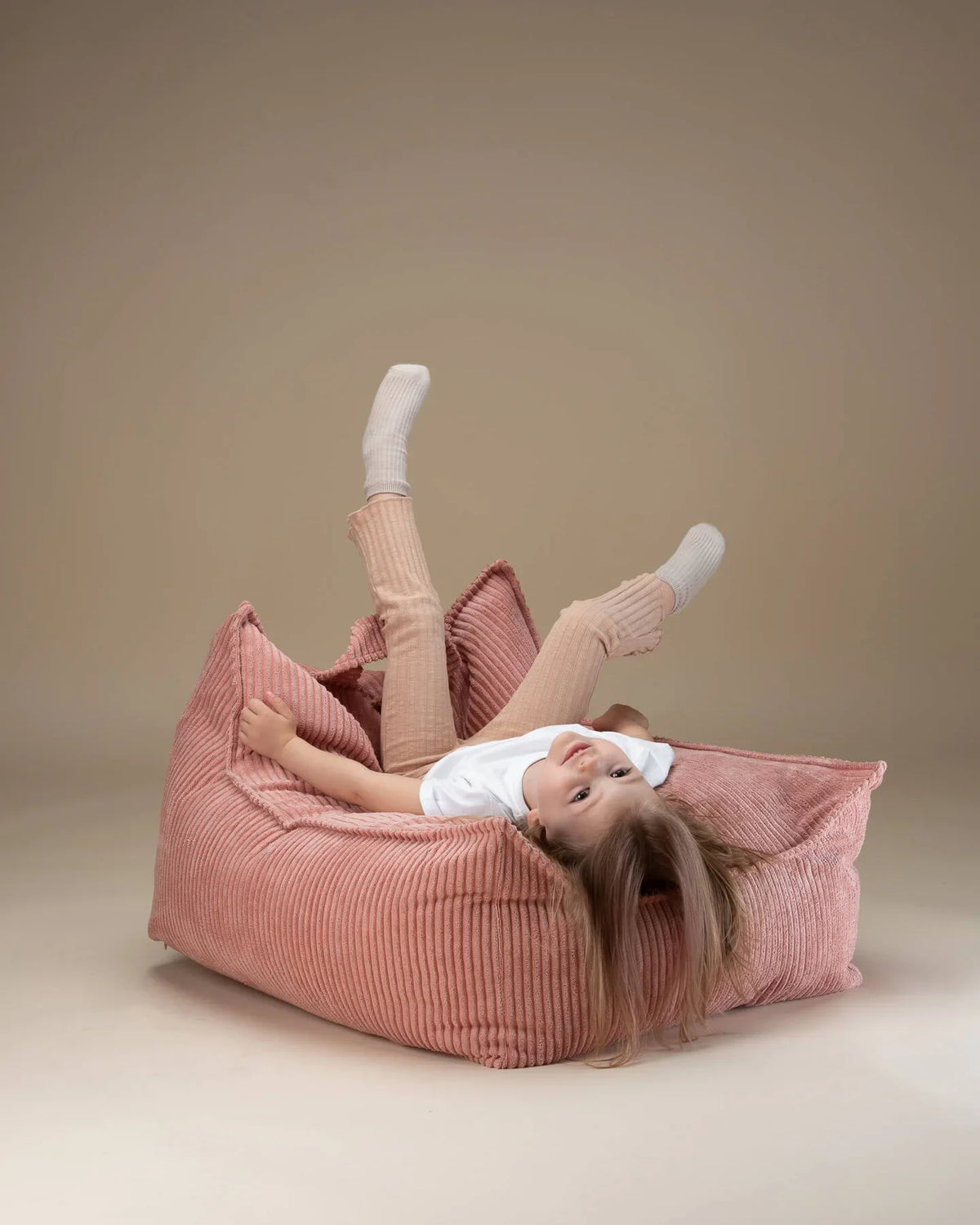 Wigiwama Sækkestol med puf, Pink Mousse (3)