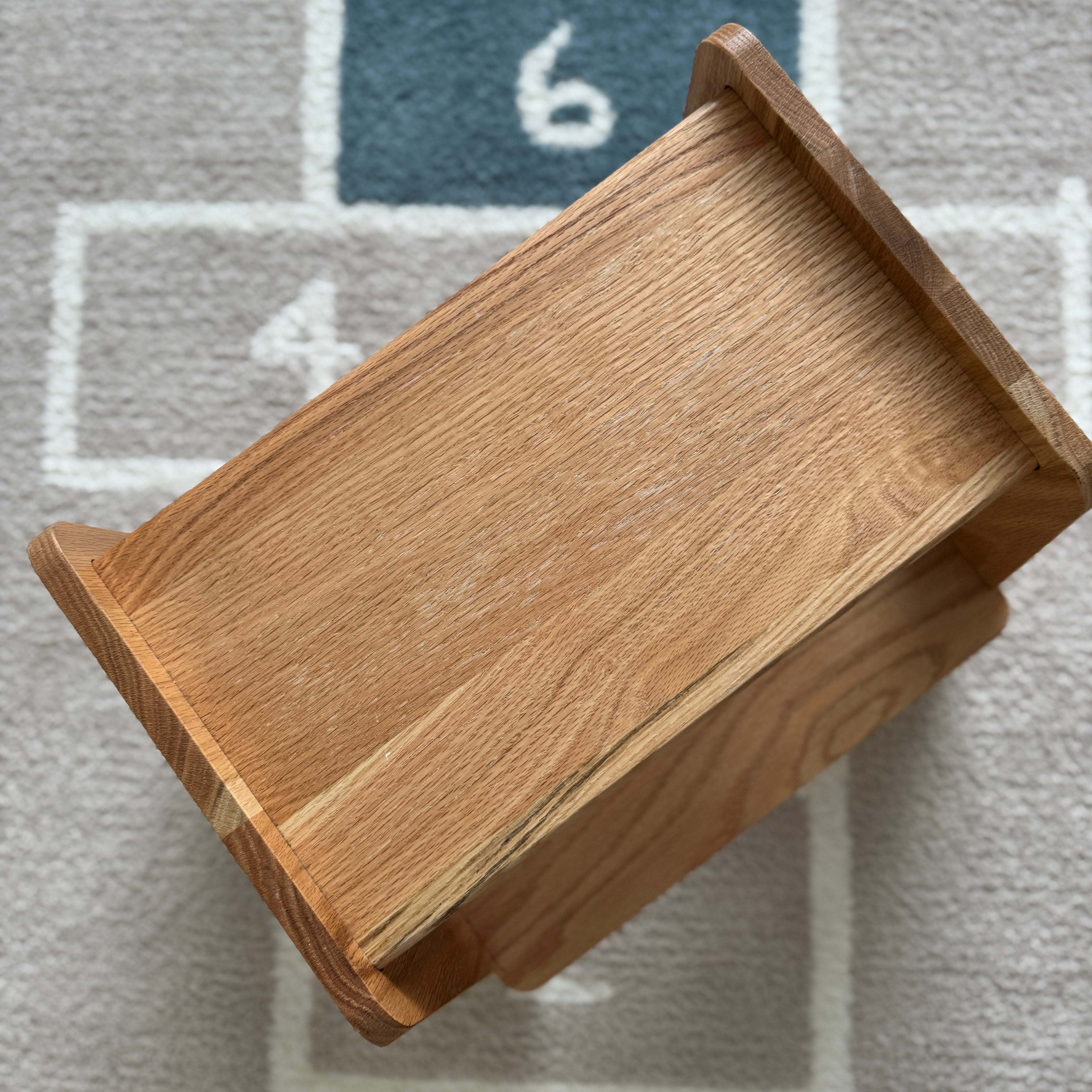 Børneskammel i egetræ