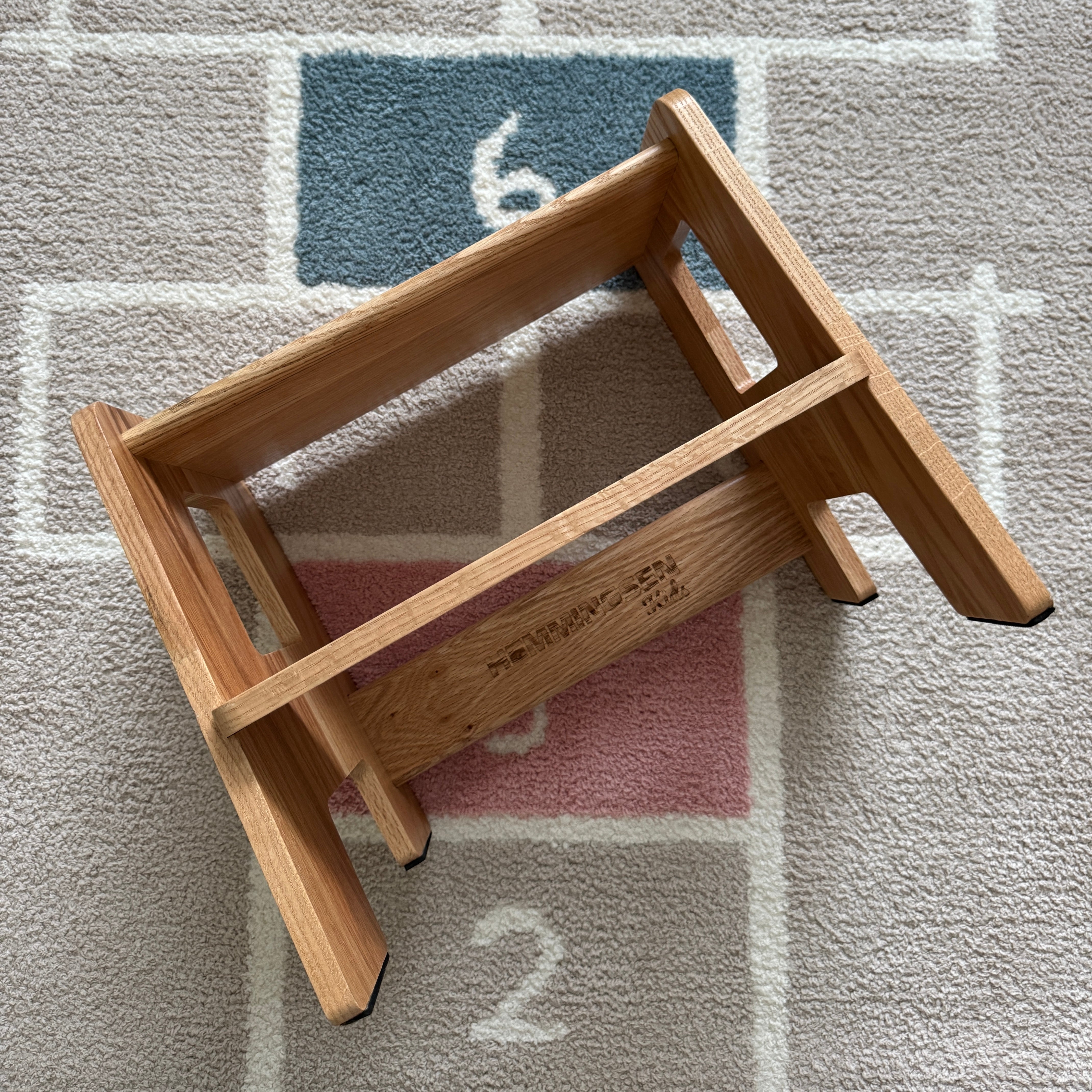 Børneskammel i egetræ