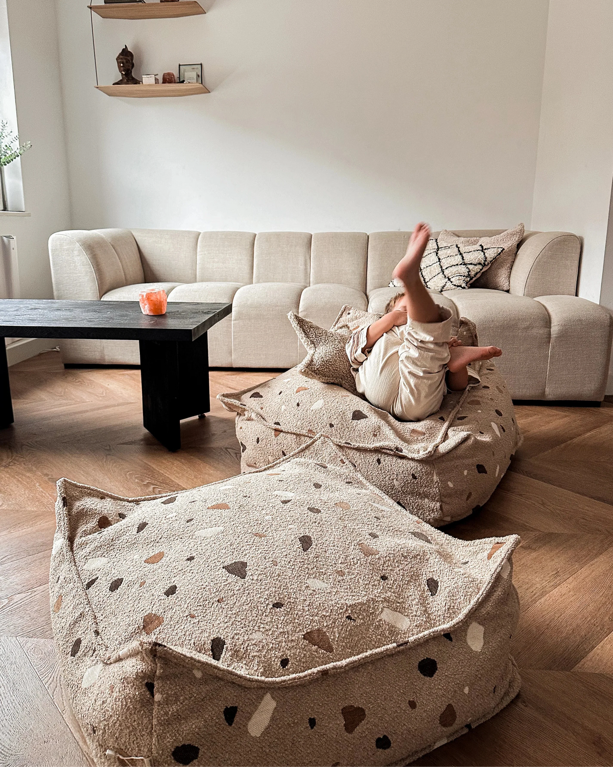 Wigiwama Firkantet puf, Terrazzo Sand (7)