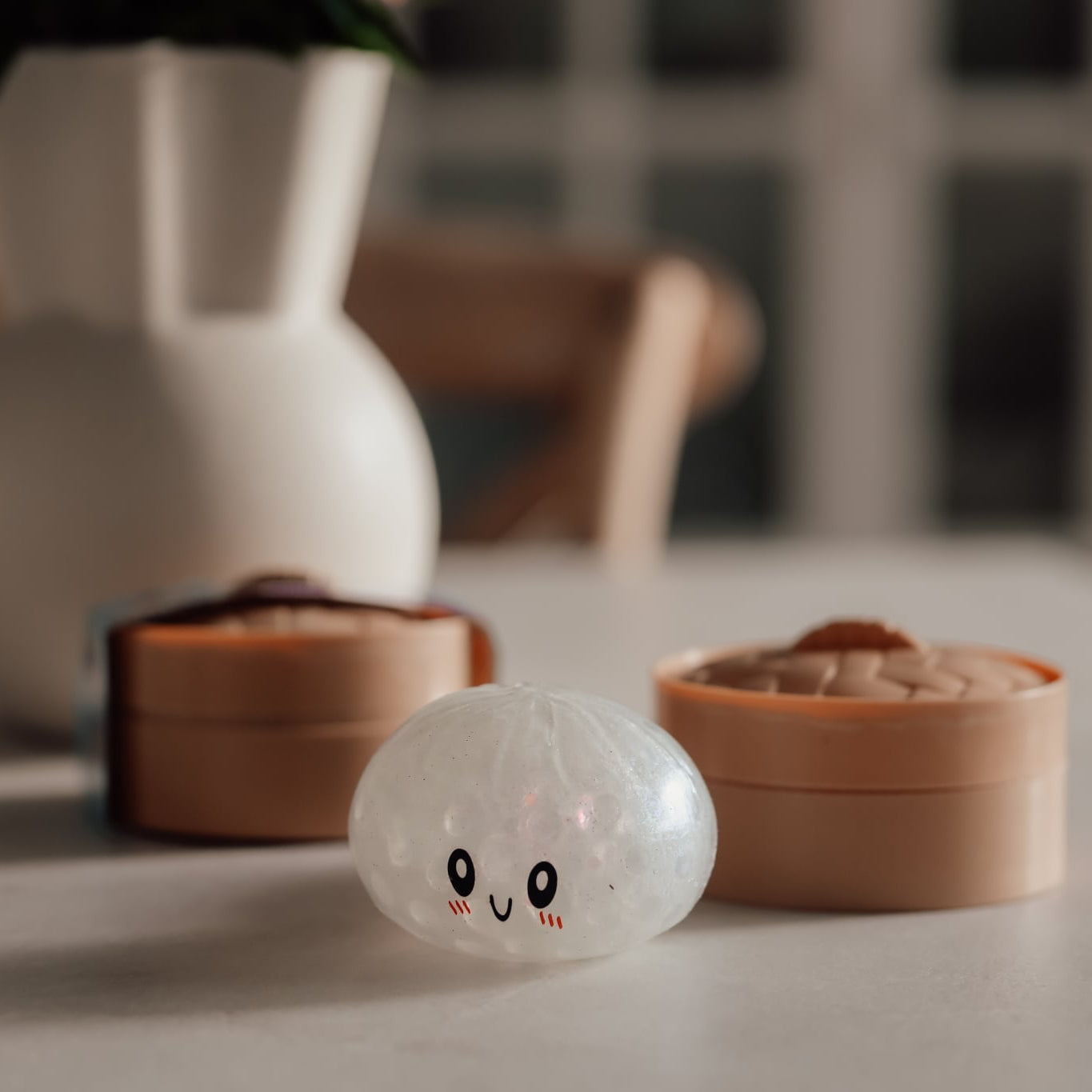 Dumpling Glimmer Squishy – Vandperler 9 cm LUGTFRI