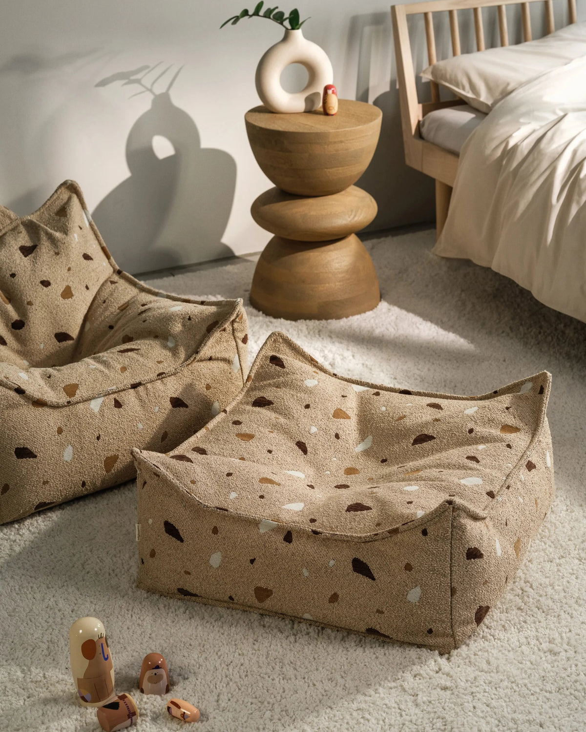 Wigiwama Sækkestol med puf, Terrazzo Sand (2)