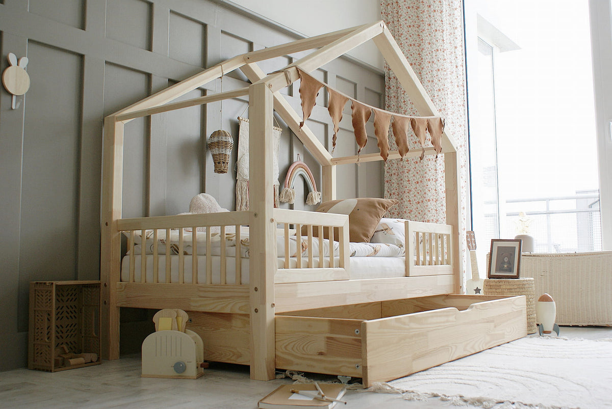 Husseng HOUSEBED Duo m. runde tremmer og skuffe
