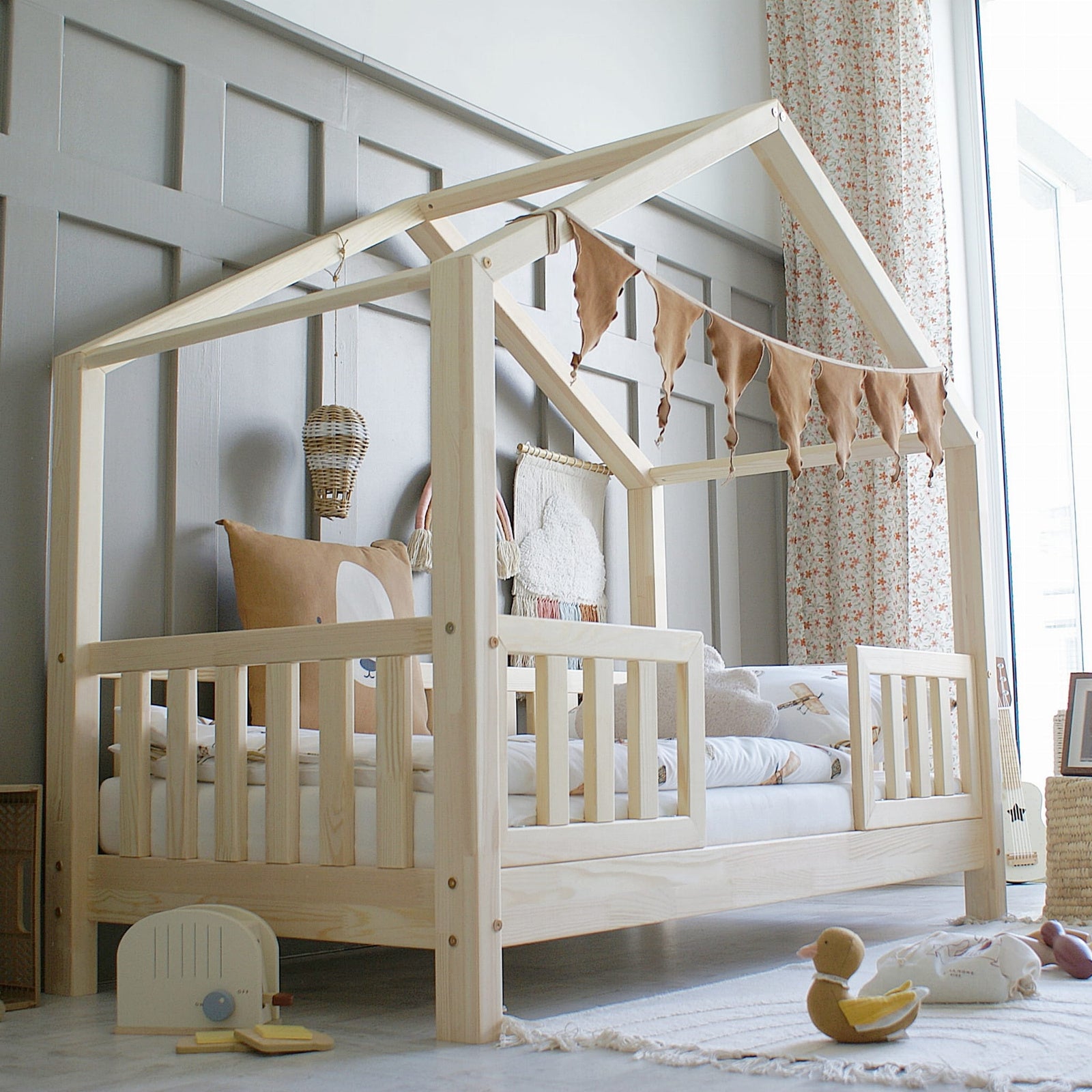 Husseng HOUSEBED Duo m. aflange tremmer