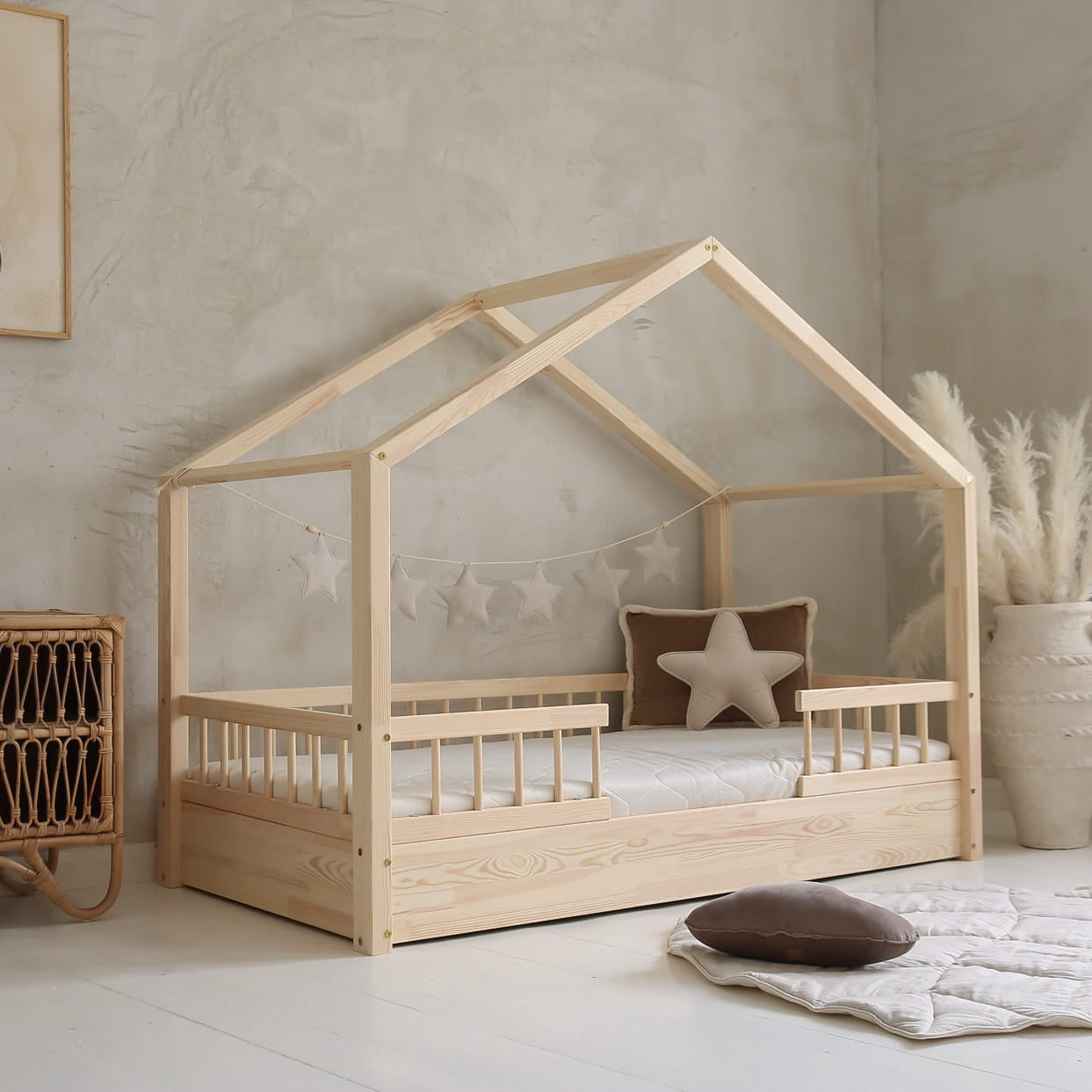 Husseng NEW HOUSEBED BELLO Duo