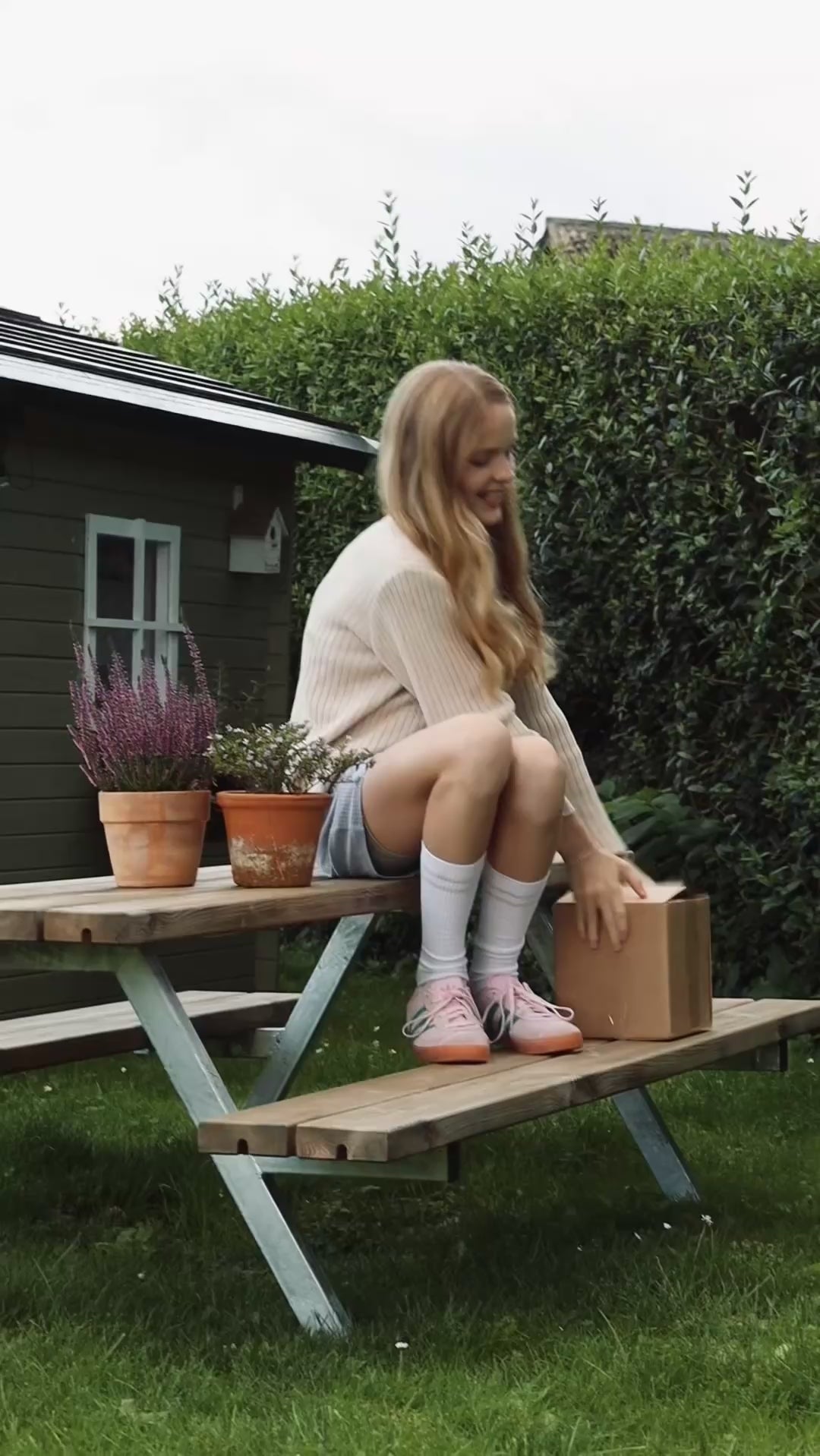 Indlæs video: Labubu Pop Mart Have A Seat